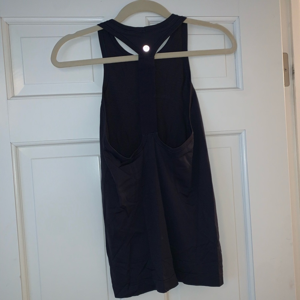 LuLulemon Racerback Tank Too - Picture 3 of 4